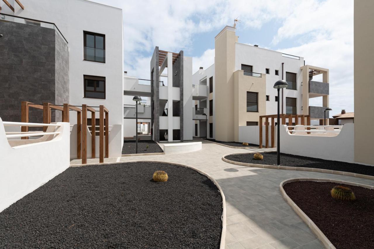 Homeforguest Flat With Large Terrace In Modern Residential Complex With Swimming Pool Caleta De Fuste Kültér fotó