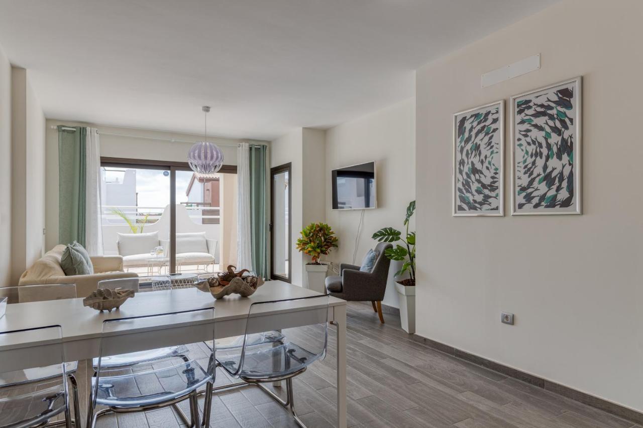 Homeforguest Flat With Large Terrace In Modern Residential Complex With Swimming Pool Caleta De Fuste Kültér fotó