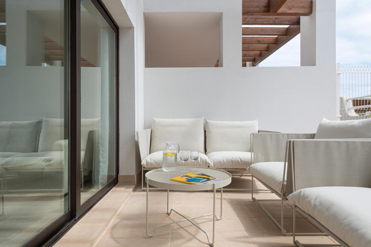 Homeforguest Flat With Large Terrace In Modern Residential Complex With Swimming Pool Caleta De Fuste Kültér fotó
