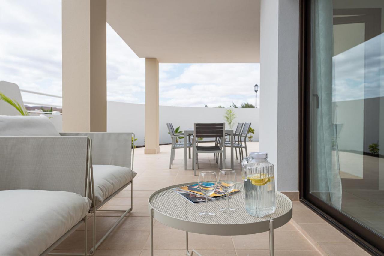 Homeforguest Flat With Large Terrace In Modern Residential Complex With Swimming Pool Caleta De Fuste Kültér fotó